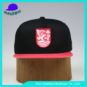 Custom ajustable pico rojo <span class=keywords><strong>tapas</strong></span> de hip hop hebilla de plástico 3d logo snapback sombreros al por mayor - Product Image 1