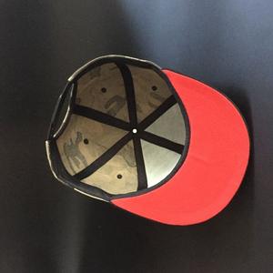 Berretto in cotone da Baseball a 6 pannelli con logo ricamato personalizzato - Product Image 5