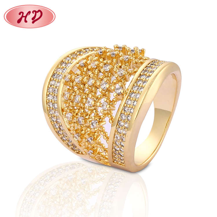 Großhandel mode weiß vergoldung pflastern einstellung hochzeit zirkon Ring Schmuck frauen finger ring