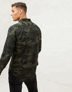 Placchetta con colletto a punta in tessuto a forma <span class=keywords><strong>di</strong></span> bottone in cotone in saia mimetico per gli ultimi modelli <span class=keywords><strong>di</strong></span> camicia da uomo stampata in verde - Product Image 3