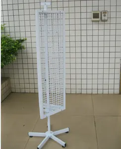 Ponto de venda de varejo de metal 3 lados malha de arame pendurada chinelos plataforma giratória triângulo standee display giratório rack