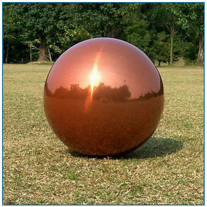 Grande Scultura da Esterno in Bronzo di Uomo che Spinge una Sfera Cava in Acciaio Inossidabile - Product Image 4