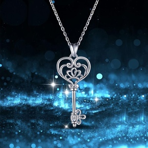 Collar con colgante de llave para mujer, cadena de plata de ley 925 personalizada pura para mujer - Product Image 3
