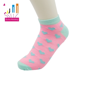 OEM/ODM Bonne Qualité Belle Rose flamingo d'été imprimé femmes low cut chaussettes - Product Image 4