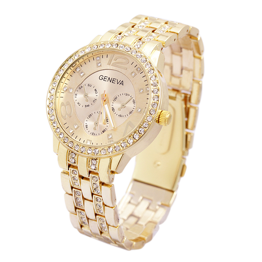 Stylish Rose Gold Geneva Quartz Watch for Women - Stainless Steel, 3BAR  Water Resistant, Fashionable Design