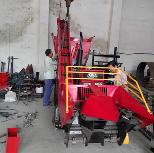 Récolteuse de maïs frais avec tracteur pour la récolte des épis de maïs - Product Image 4