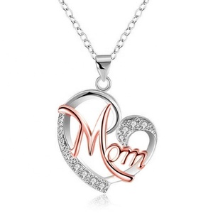 Collana con ciondolo a forma di cuore con ciondolo a forma di cuore per la festa della mamma - Product Image 2