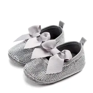 Güzel yapay elmas dekorasyon yumuşak taban fantezi kız bebek ayakkabıları