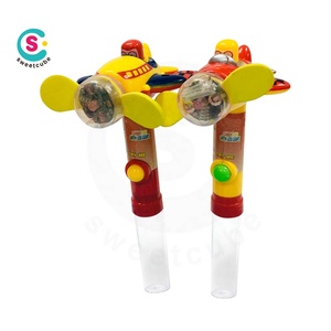 Avión de dibujos animados juguetes rellenos de dulces con batería juguetes de dulces