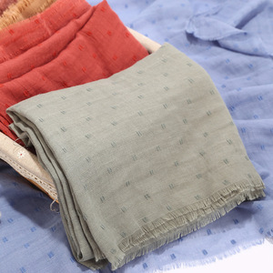 Fábrica al por mayor TR algodón 90*180cm liso <span class=keywords><strong>con</strong></span> <span class=keywords><strong>capucha</strong></span> algodón islámico Hijabs y bufandas - Product Image 2