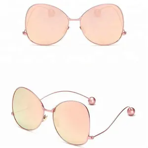 여성 금속 선글라스 2020 패션 좋은 품질 미러 나비 모양 슈퍼 스타 안경