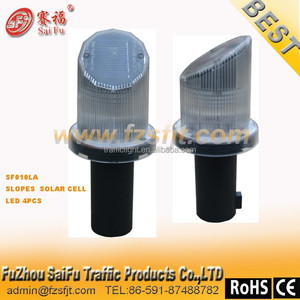 Direction des pentes Feu d'avertissement de <span class=keywords><strong>trafic</strong></span> à LED solaire Feu d'avertissement de poteau de barricade - Product Image 2