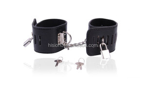 Adjustable Locking <strong>Leather</strong> Wrist <strong>Cuffs</strong> with Chain <strong>Bondage</strong> Restraint Handcuffs Ankle <strong>Cuffs</strong>