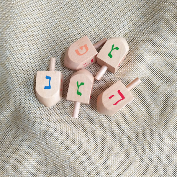 2,5 дюймовый натуральный твердый деревянный древесина, деревянный детский вращающийся Топ, игрушки на заказ