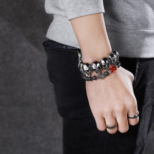 <span class=keywords><strong>El</strong></span> más nuevo cráneo punky la cadena de la pulsera <span class=keywords><strong>del</strong></span> encanto <span class=keywords><strong>del</strong></span> acero inoxidable 316L <span class=keywords><strong>del</strong></span> muchacho de los hombres <span class=keywords><strong>del</strong></span> brazalet - Product Image 2