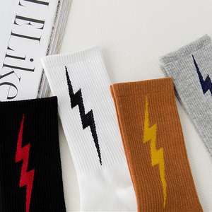 Ulzzang स्केटबोर्ड थंडर फ्लैश प्रिंट खेल लड़कों लड़कियों Harajuku किशोरों की ट्यूब मोजे महिलाओं आकस्मिक - Product Image 4