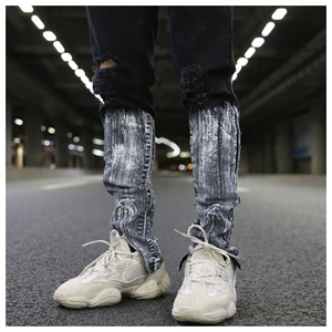 Jeans <span class=keywords><strong>Skinny</strong></span> Strappati con Zip alla Caviglia OEM FOG Stock Drop Ship <span class=keywords><strong>Pantaloni</strong></span> da <span class=keywords><strong>Uomo</strong></span> Jeans Neri Verniciati - Product Image 5