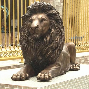Statua da Giardino di Leone Alato in Bronzo Antico, Scultura Animale in Metallo per Esterni, Tecnica di Fusione Disponibile per la Vendita - Product Image 5