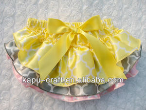 elegante estilo del bebé volante al por mayor <span class=keywords><strong>ropa</strong></span> interior <span class=keywords><strong>de</strong></span> satén bloomer - Product Image 1