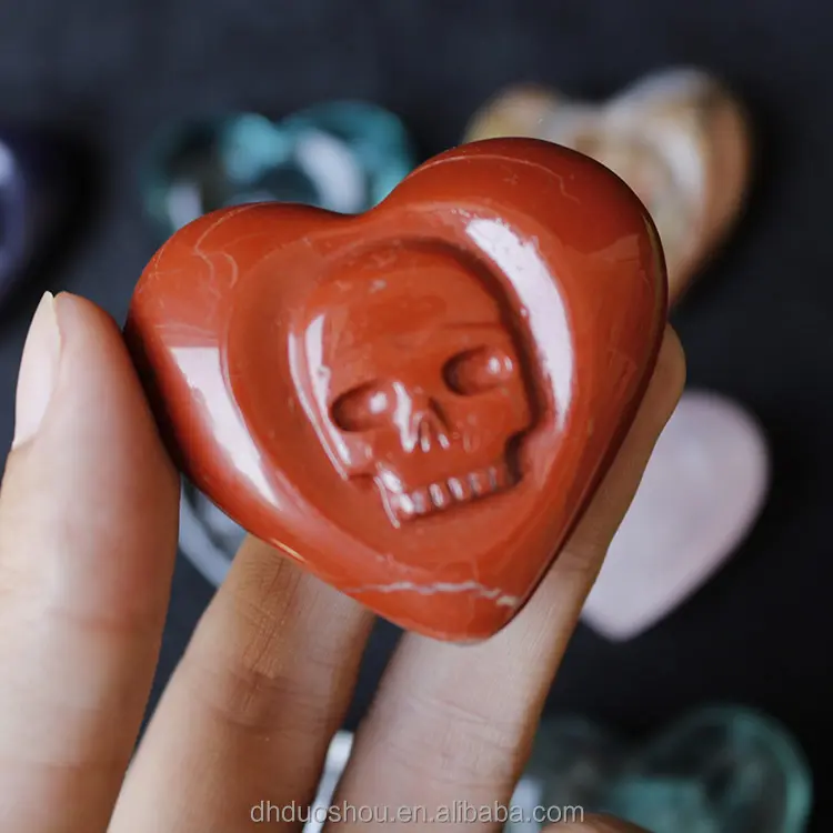 Puffy cráneo corazón rojo en forma de jasper piedra colgante