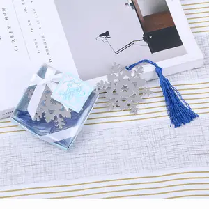 Regalo pequeño, barato, diseño de nieve, marcapáginas, regalo de recuerdo, boda - Product Image 1