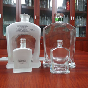 Bouteilles semi-givrées de 750 ml pour pisco, bouteille en verre carrée française transparente - Product Image 3