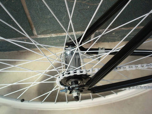 จักรยานเสือหมอบ OEM เหล็ก โครงเหล็ก ล้อ 700C เกียร์เดียว รุ่นขายดีที่สุด - Product Image 6
