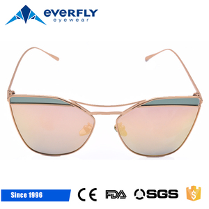 Nuevo diseño para mujer gafas <span class=keywords><strong>de</strong></span> sol súper delgada curva pieza final <span class=keywords><strong>de</strong></span> ojo <span class=keywords><strong>de</strong></span> gato gafas <span class=keywords><strong>de</strong></span> sol polarizadas <span class=keywords><strong>al</strong></span> por mayor - Product Image 1