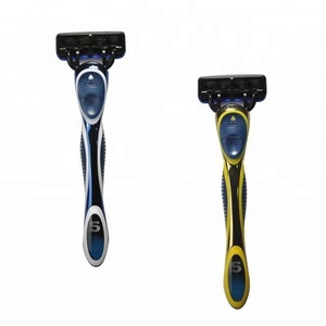 Maquinilla <span class=keywords><strong>de</strong></span> <span class=keywords><strong>Afeitar</strong></span> <span class=keywords><strong>de</strong></span> Cinco Cuchillas con Mango <span class=keywords><strong>de</strong></span> Metal y Cartucho Reemplazable, Gran Venta en <span class=keywords><strong>Amazon</strong></span> para Hombre - Product Image 4