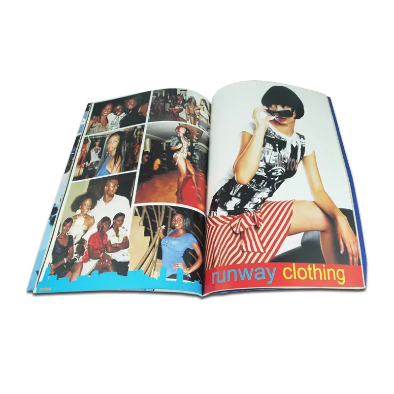 Libro de fotos de chica sexy, abierto, 2018
