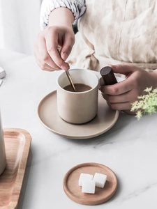 Vente en gros Ensemble de tasses à café personnalisées de qualité supérieure faites à la main dans <span class=keywords><strong>l</strong></span>'Ouest Service à <span class=keywords><strong>thé</strong></span> en céramique avec théière pour <span class=keywords><strong>l</strong></span>'<span class=keywords><strong>heure</strong></span> <span class=keywords><strong>du</strong></span> <span class=keywords><strong>thé</strong></span> de <span class=keywords><strong>l</strong></span>'après-midi - Product Image 5