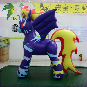 Huanhong — <span class=keywords><strong>cheval</strong></span> <span class=keywords><strong>gonflable</strong></span> personnalisé avec imprimés de dessins animés, <span class=keywords><strong>cheval</strong></span> volant de la mascotte, de meilleure qualité - Product Image 2