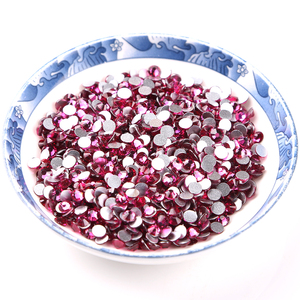 Rhinestones no calientes del arreglo para la decoración del vestido SS8 fucsia - Product Image 3