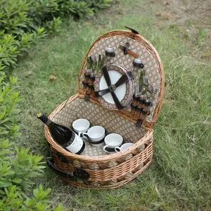 wholesale willow woven wicker picnic basket with lid for bbq picnic with handle