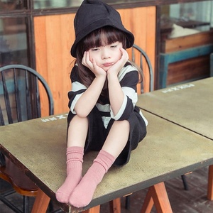 <span class=keywords><strong>Calcetines</strong></span> de algodón orgánico a rayas para niños, bonitos <span class=keywords><strong>calcetines</strong></span> de tubo, Color caramelo, para invierno - Product Image 5