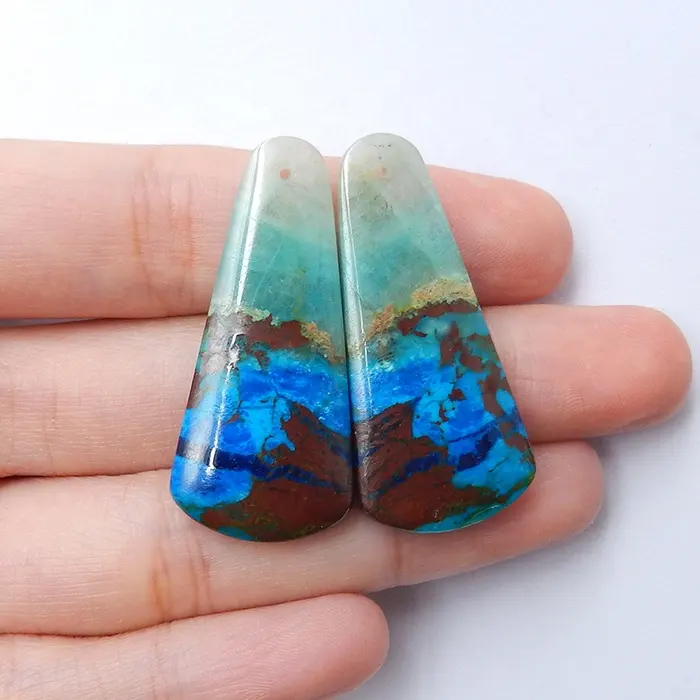 Manik-manik Mineral Semi Mulia Kustom Ukiran Tangan Batu Permata Chrysocolla untuk Anting Wanita