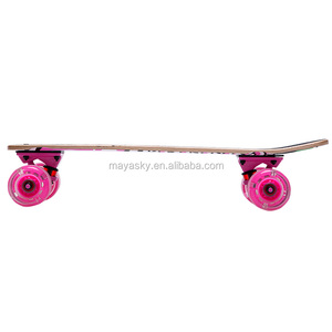 Nouvelle Arrivée Planche À Roulettes <span class=keywords><strong>en</strong></span> <span class=keywords><strong>bois</strong></span> pas cher quatre roues <span class=keywords><strong>petit</strong></span> mignon planche à roulettes - Product Image 3