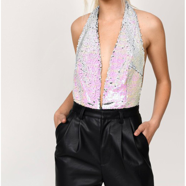 blusas con escote delante