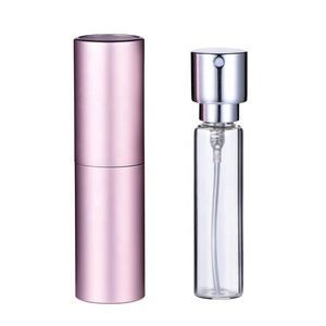 Atomizador <span class=keywords><strong>de</strong></span> botella <span class=keywords><strong>de</strong></span> perfume <span class=keywords><strong>de</strong></span> giro <span class=keywords><strong>de</strong></span> aluminio recargable <span class=keywords><strong>de</strong></span> Color rosa <span class=keywords><strong>de</strong></span> 8ml 10ml 20ml con logotipo personalizado - Product Image 1