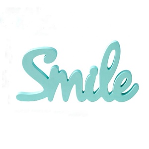 Lettre de décoration en bois de style Europe du <span class=keywords><strong>nord</strong></span> tenture murale de chambre d'enfants ou mots de lettre de sourire en bois debout libre - Product Image 2