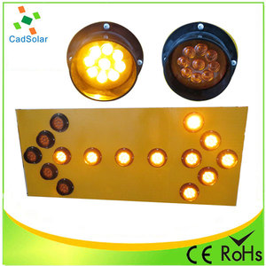 Yol inşaatı trafik kontrol ekipmanları güneş led yanıp sönen ok işareti - Product Image 2