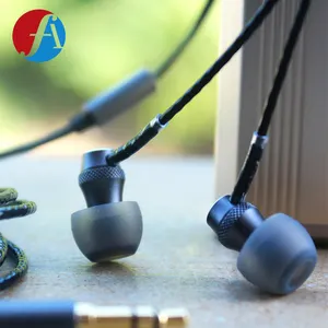 Nieuwe Collectie Oortelefoon Metal Shell In-Ear Mobiele Oortelefoon Bedrade Hoofdtelefoon