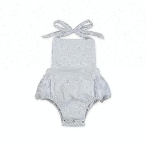 nuevo diseño Boutique niños verano sin mangas Halter atado Color sólido encaje <span class=keywords><strong>blanco</strong></span> chica Flor del mameluco <span class=keywords><strong>mono</strong></span> del bebé - Product Image 6