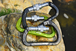 Karabiner Pendakian Gunung Aluminium Bentuk-D Bersertifikasi EN 12275 - Product Image 2