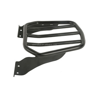 Sissy Bar avec dossier conique et porte-bagages arrière pour Harley Softail Fat Boy 07-17 XF2906A02-B Noir Pièces de <span class=keywords><strong>moto</strong></span> - Product Image 2