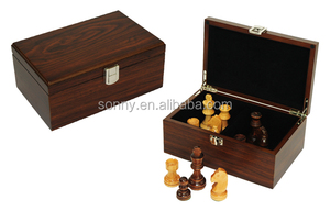 Caja de almacenamiento de piezas de ajedrez de madera pintada brillante de nogal fabricada en Dongguan - Product Image 4