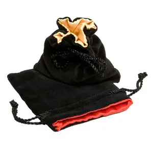 थोक फैशनेबल गहने ड्रॉस्ट्रिंग पाउच काले मखमली बैग सैटिन के साथ