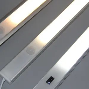 高品质 led 磁性橱柜灯电池供电安全柜照明 10 Led 运动传感器橱柜灯