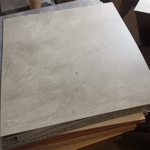 Bán buôn phổ biến vuông sàn gỗ màu đen chống trượt Vinyl phòng tắm sàn nhựa sang trọng keo xuống tấm ván không thấm nước PVC hiện đại - Product Image 5