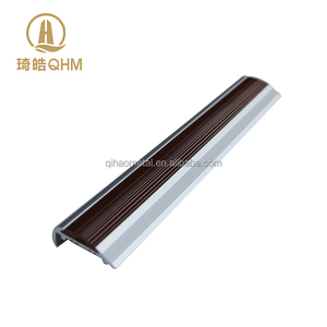 PVC insertar Lowes antideslizante alfombra escalones <span class=keywords><strong>de</strong></span> la escalera <span class=keywords><strong>de</strong></span> aluminio husmeando por <span class=keywords><strong>escaleras</strong></span> <span class=keywords><strong>de</strong></span> hormigón - Product Image 4